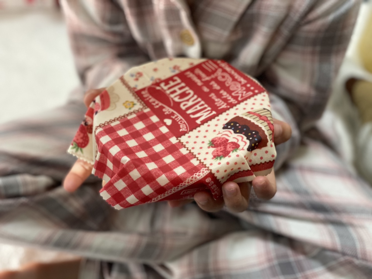 意外と簡単！子どもと一緒にみつろうラップ作り