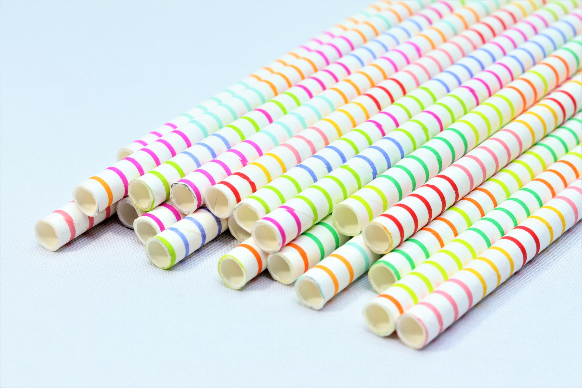 親子で考えよう！プラスチックストロー廃止にみる環境問題