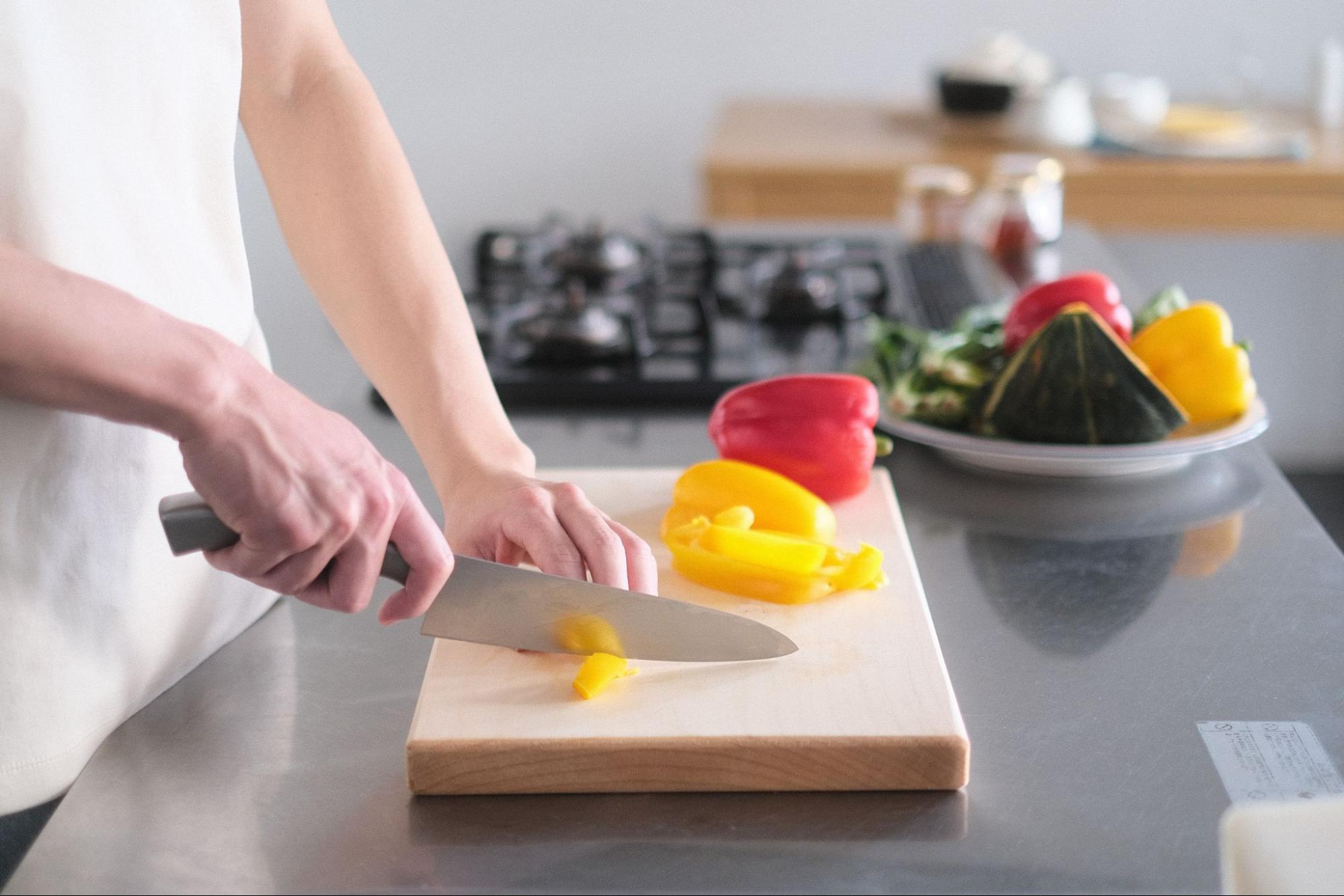 森と作り手をタドるまな板選び